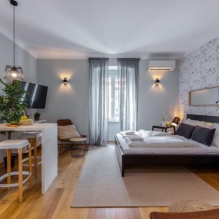 Adria Square Studios Rijeka Zewnętrze zdjęcie