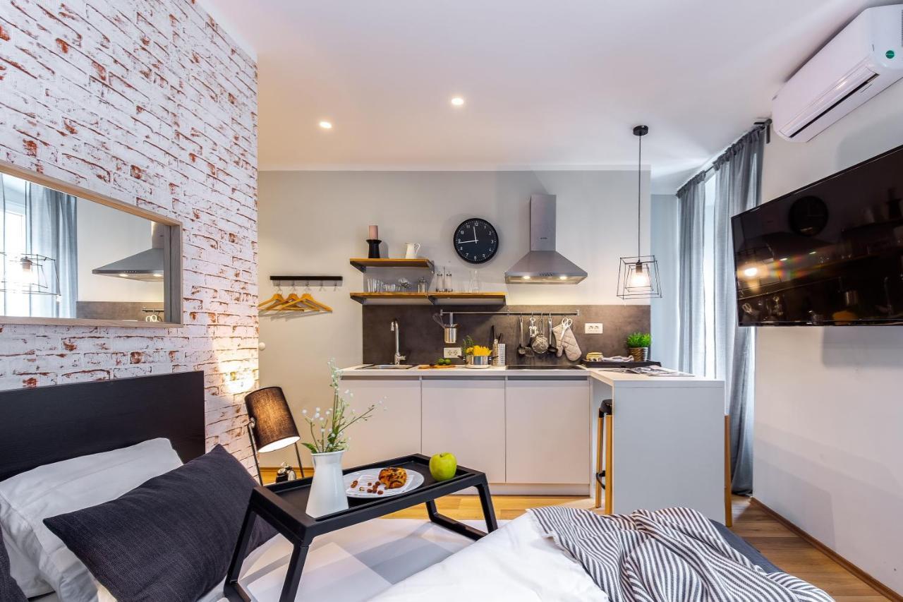 Adria Square Studios Rijeka Zewnętrze zdjęcie