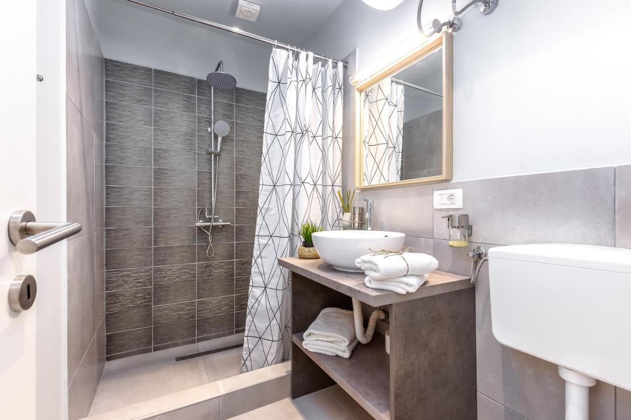 Adria Square Studios Rijeka Zewnętrze zdjęcie