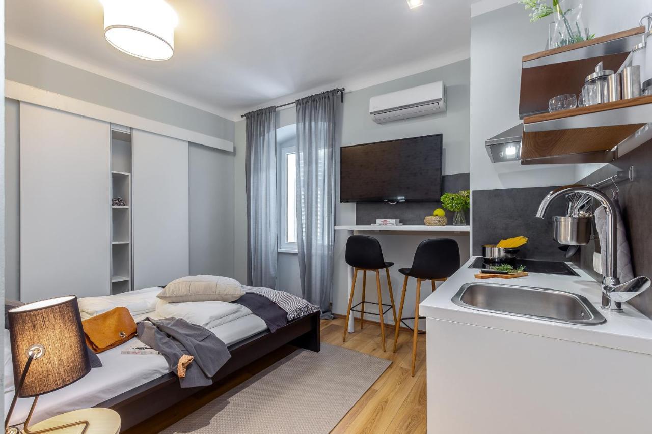 Adria Square Studios Rijeka Zewnętrze zdjęcie