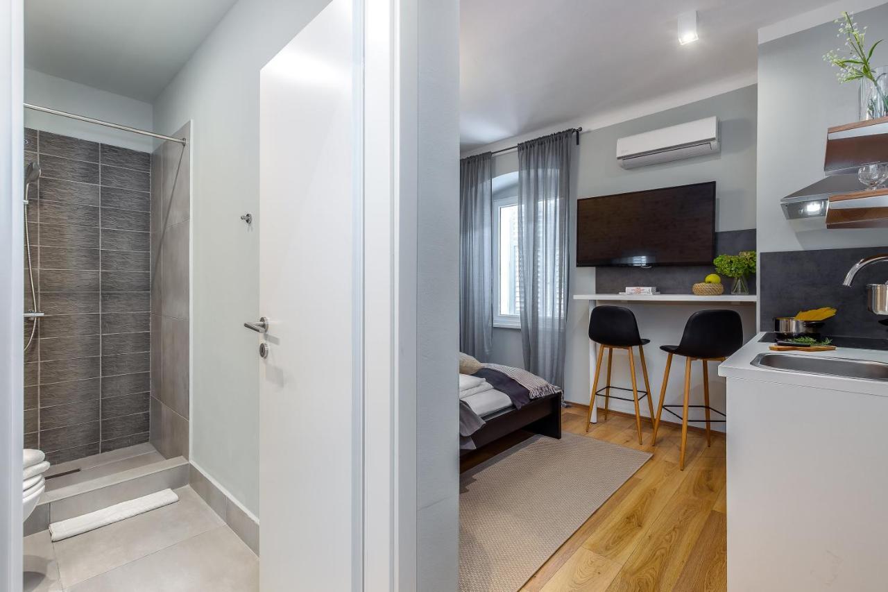 Adria Square Studios Rijeka Zewnętrze zdjęcie